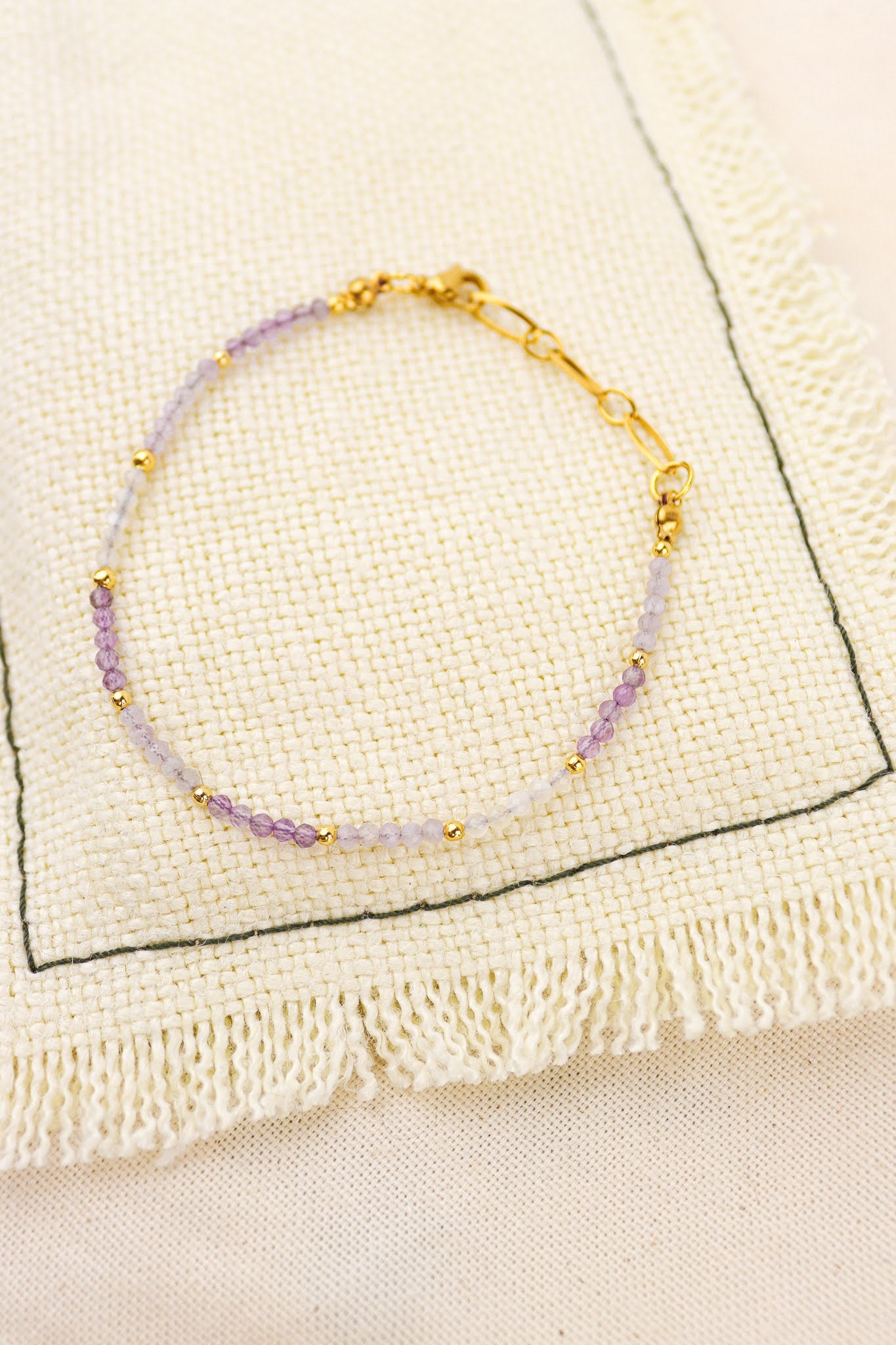 Multi shaded Amethyst bracelet