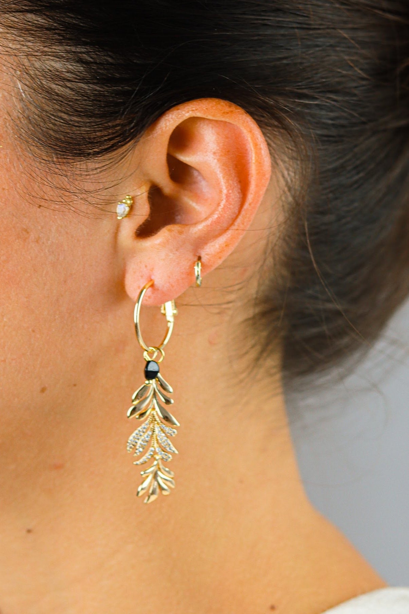 Stay Gold by Mme Bovary Statement Black Onyx earring & CZ Zirkonia flower