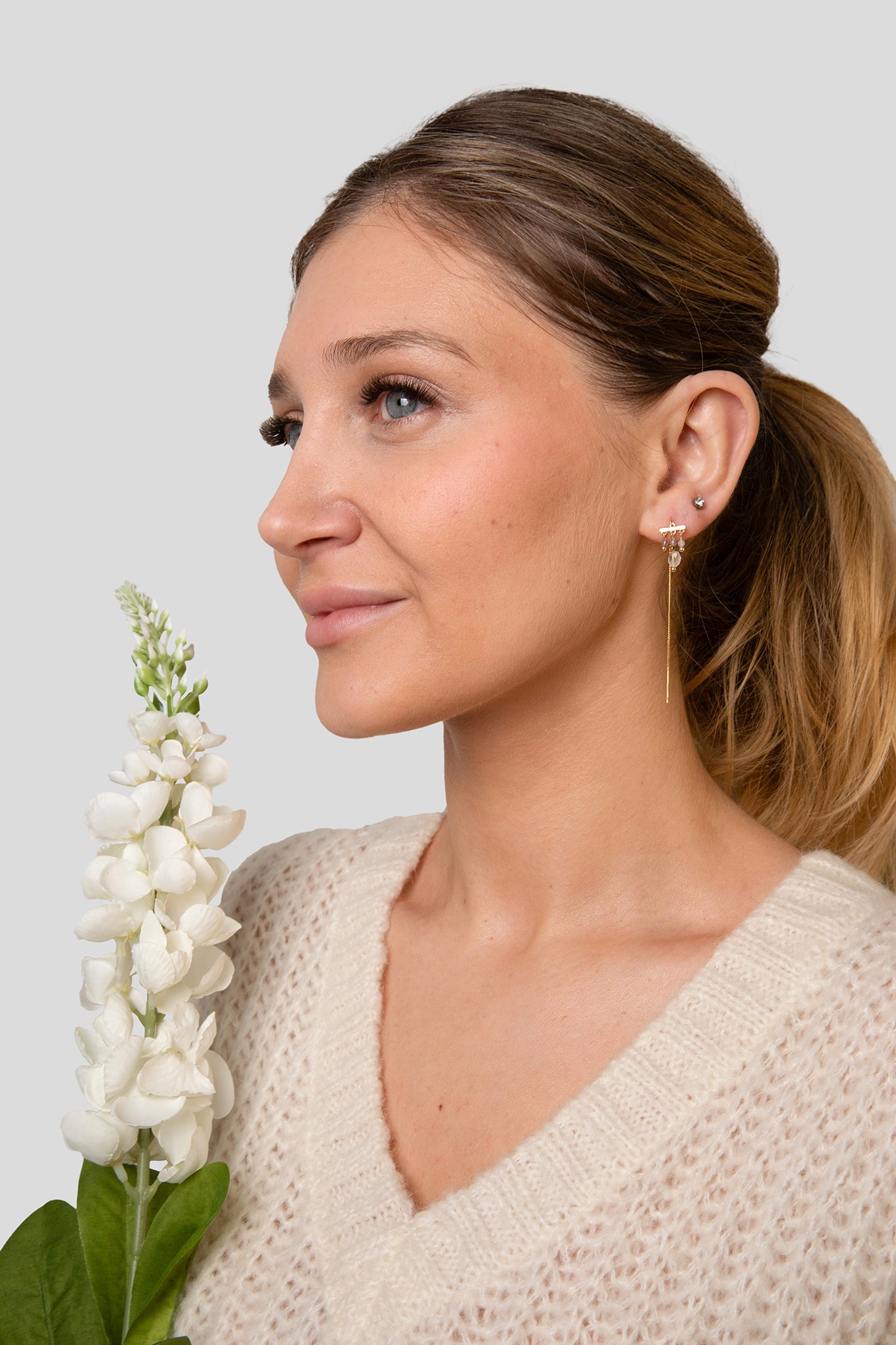 SG17-Waterfall-earrings -Chrysoprase-model