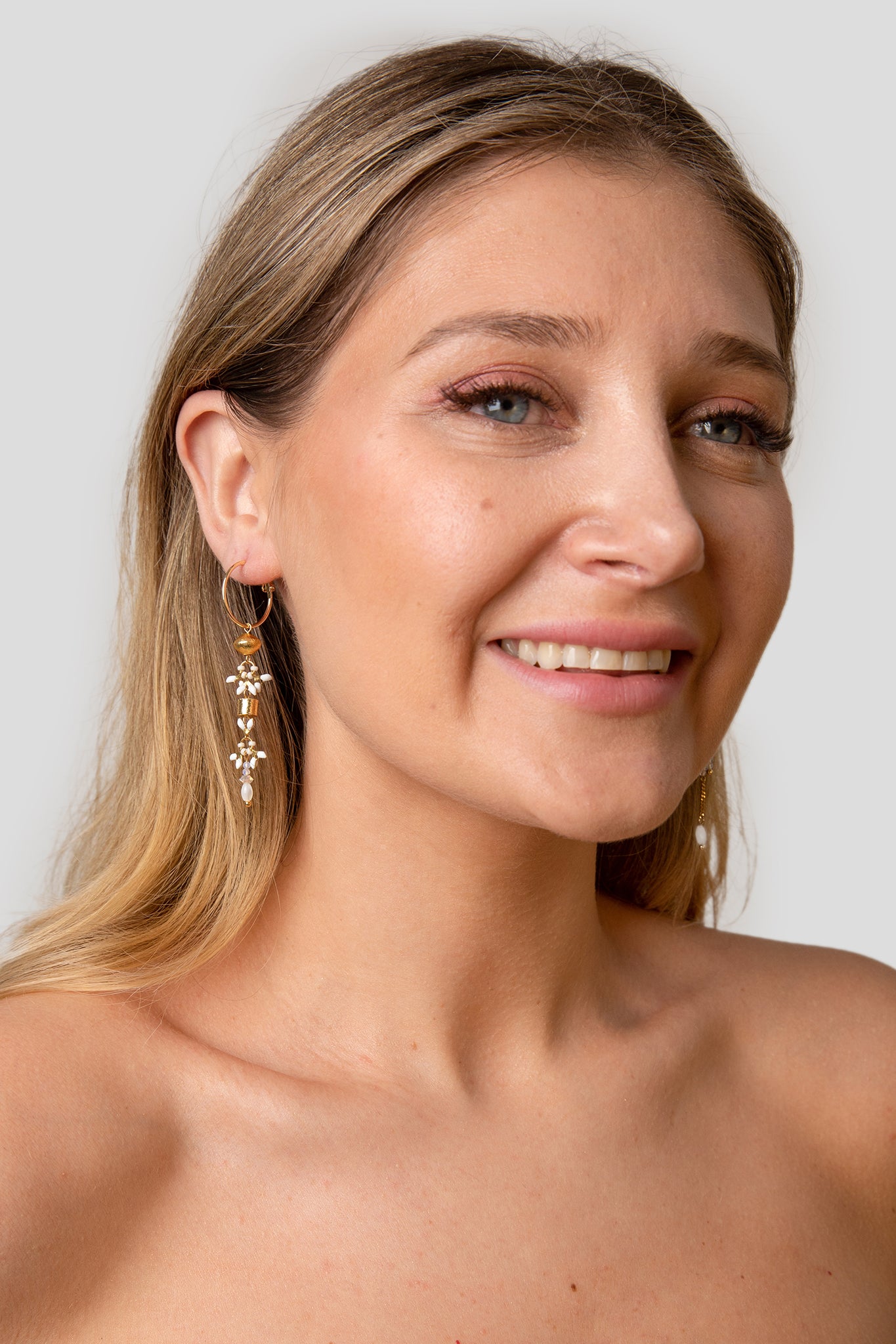 SG31-Asymmetrical-Aguila-Moonstone-earrings