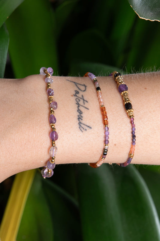 Look van 3 armbandjes met Amethyst voor diepere intuïtie