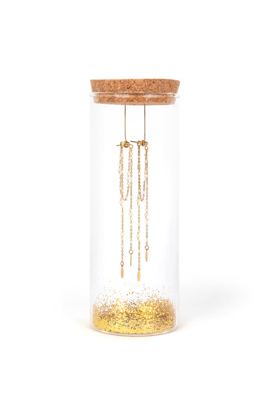 lange witte chandelier steker oorbellen in stainless steel