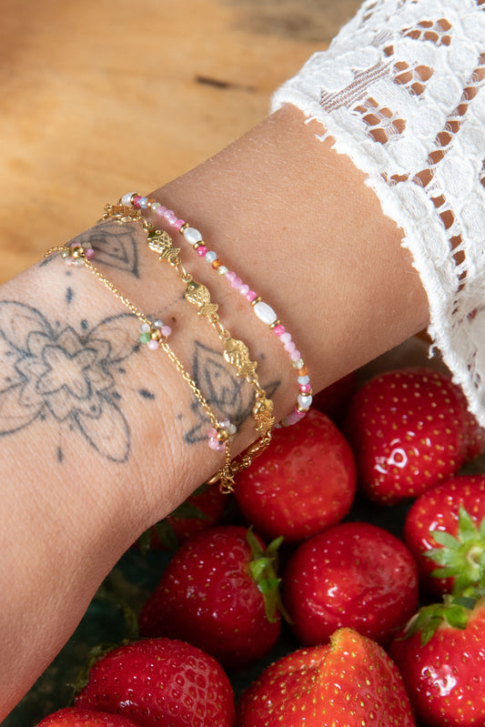 Look van 3 armbandjes met halfedelstenen - parels - visjes