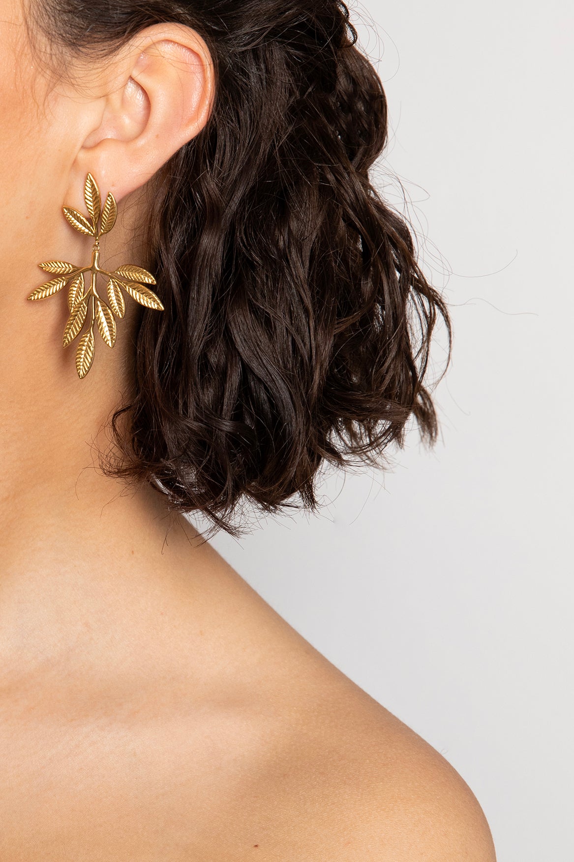 Symmetrical leaf earrings