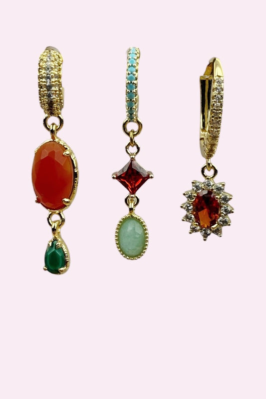 (Kopie) (Kopie) Mix & Match Trio Set – Victorian huggie Granaat, Malachiet & Emaille vis & Cocktail huggie