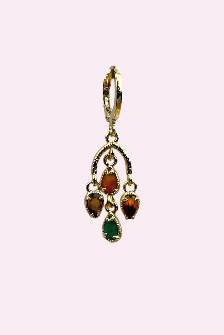 Chandelier_Tourmaline_Huggie_oorbel_handgemaakt_met_meerkleurige_toermalijn