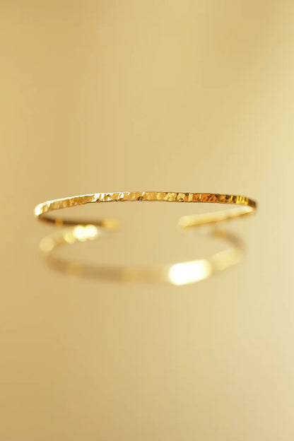 ZATERDAG WORKSHOP EXPERIENCE (3u) - Maak je eigen gehamerde armband in zilver of brons