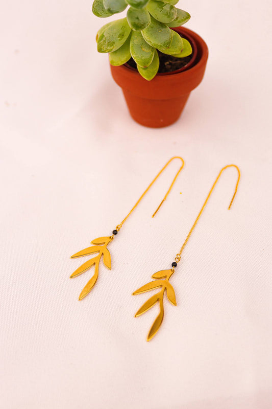 Dangling golden poetic leaf threader earrings