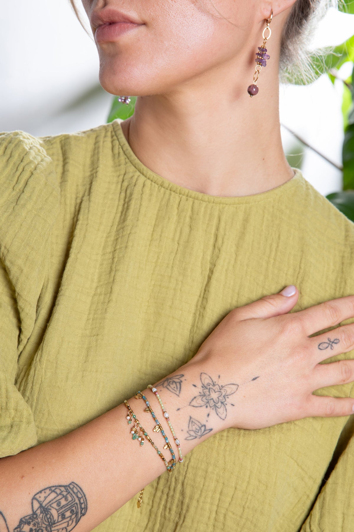 Look van 3 armbandjes met Turquoise - blauwe Aventurijn en Prehnite