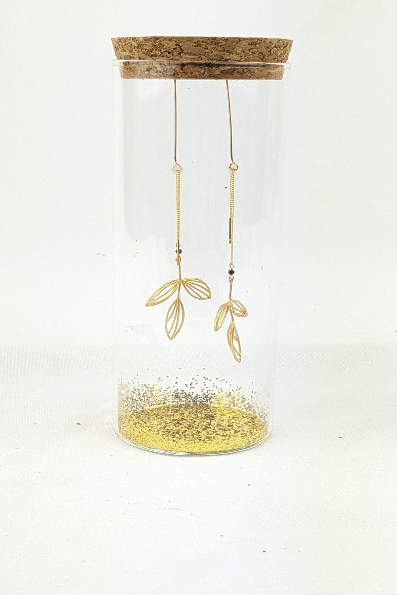 ZG15-  Dangling golden poetic leaf threader earrings