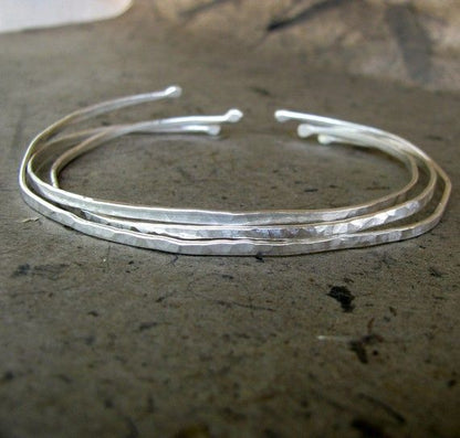 ZATERDAG WORKSHOP EXPERIENCE (3u) - Maak je eigen gehamerde armband in zilver of brons