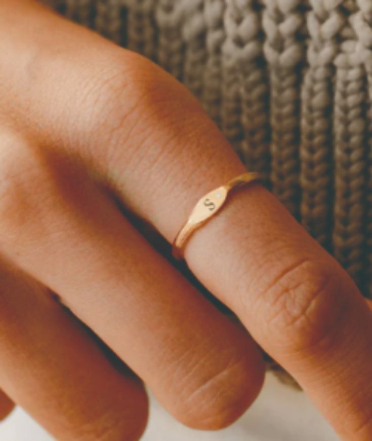 WOENSDAGAVOND WORKSHOP EXPERIENCE (3u) - Maak je eigen zilveren initiaal ring