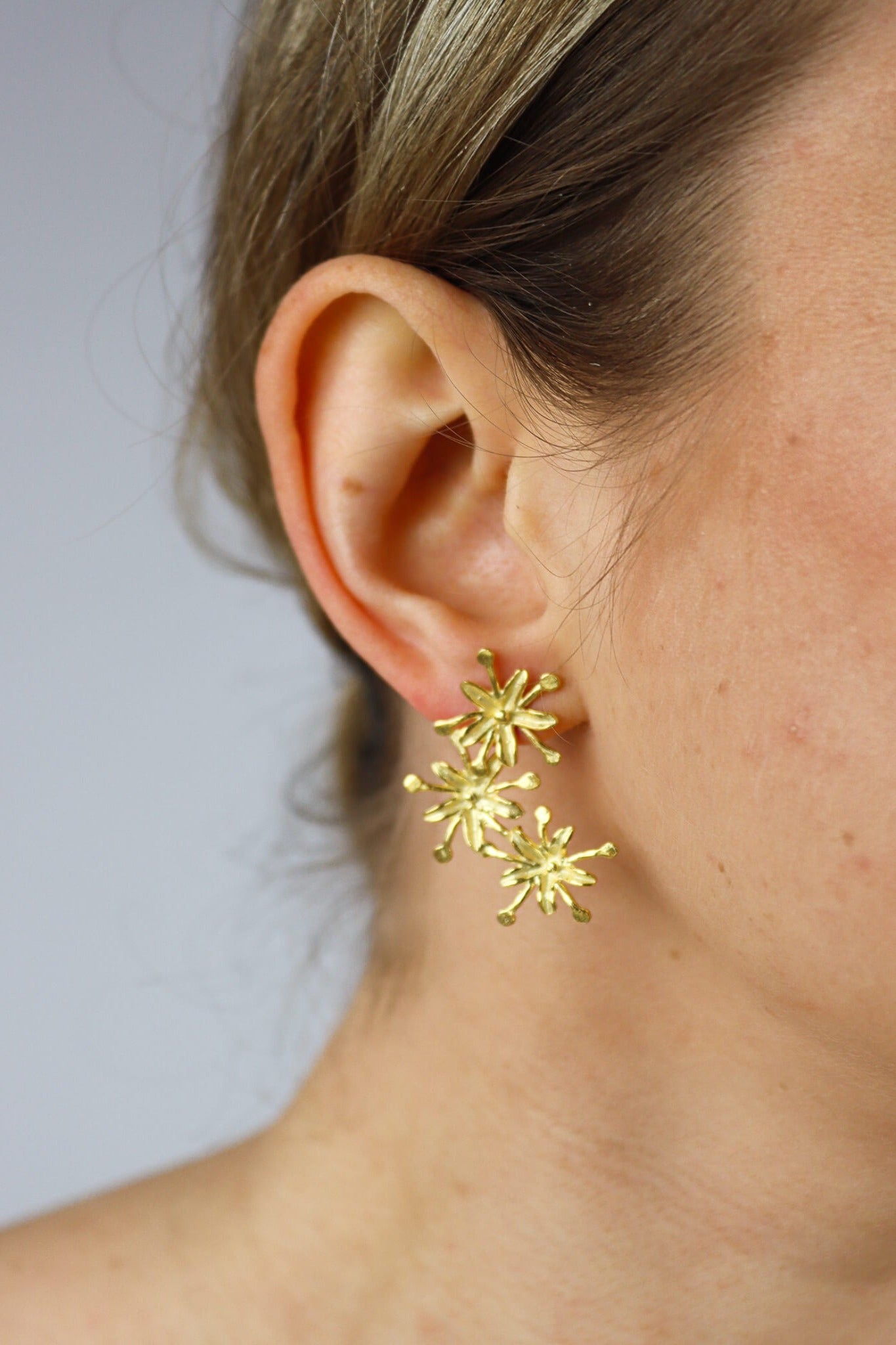 Carolina Asymmetrical star earrings